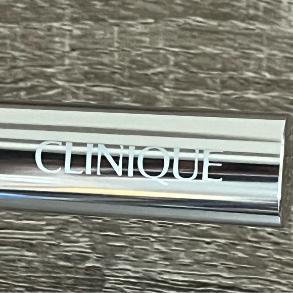 NWOB Clinique Pop Plush Creamy Black Honey Pop Lip Gloss - Picture 2 of 5